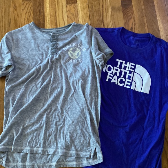 2 shirt lot American Eagle and The North Face size medium - Picture 2 of 2